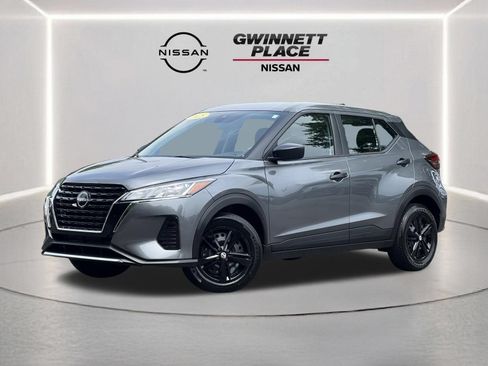 Used 2025 Nissan Kicks Play S FWD image 1