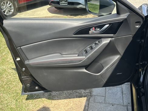 Used 2016 MAZDA MAZDA3 s Touring image 20