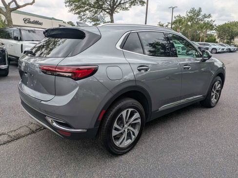Used 2022 Buick Envision Essence w/ Technology Package I FWD image 4
