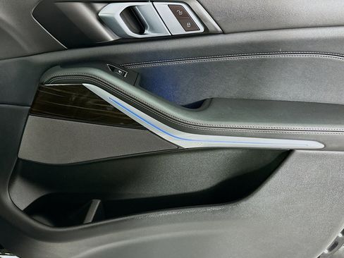 Used 2024 BMW X5 sDrive40i image 23