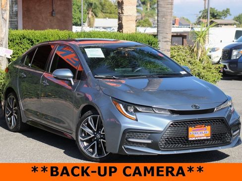 Used 2022 Toyota Corolla SE image 2