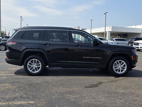 Used 2024 Jeep Grand Cherokee L Laredo RWD image 4