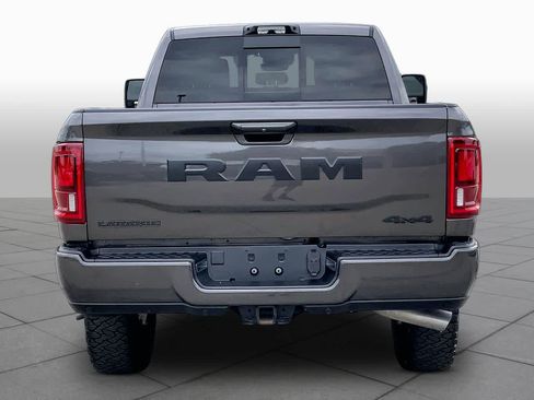 Used 2025 RAM 2500 Laramie AWD/4WD image 5