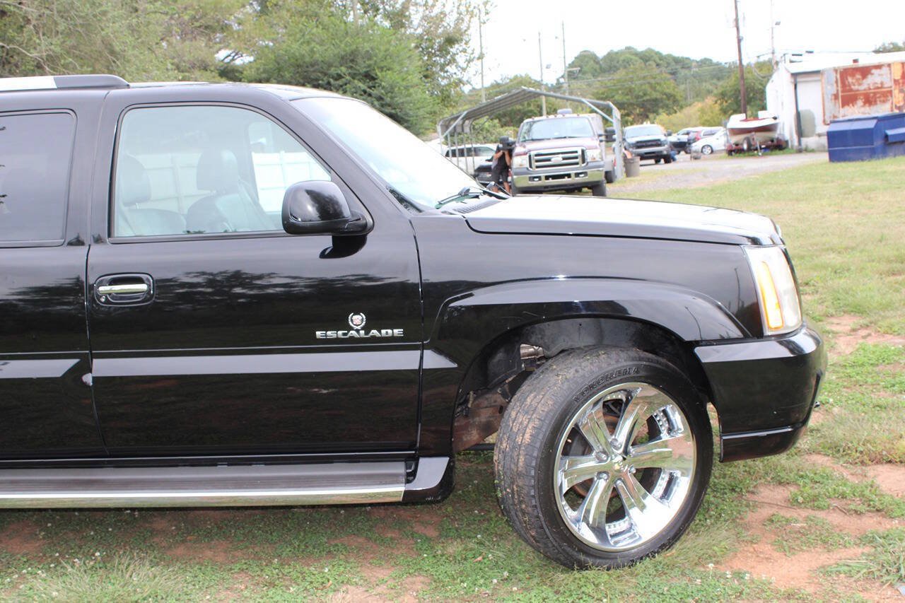 Used 2002 Cadillac Escalade AWD image 4