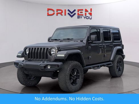 Used 2021 Jeep Wrangler Unlimited Sahara image 1