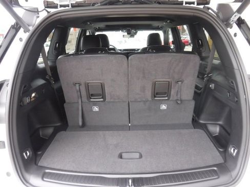 New 2025 Jeep Grand Cherokee L Altitude image 43