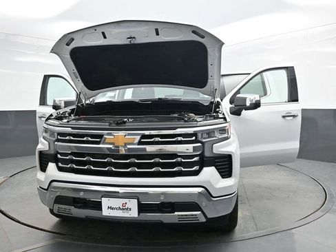 Used 2023 Chevrolet Silverado 1500 LTZ AWD/4WD image 44
