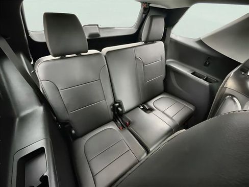 Used 2021 Chevrolet Traverse RS image 28