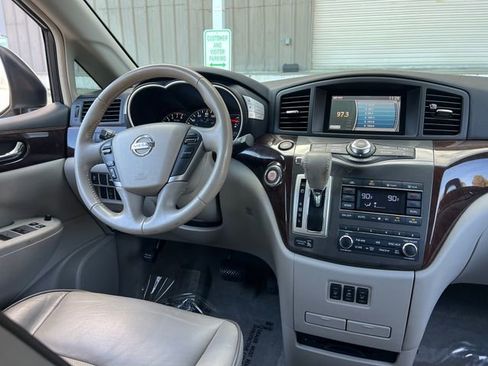 Used 2014 Nissan Quest SL image 16
