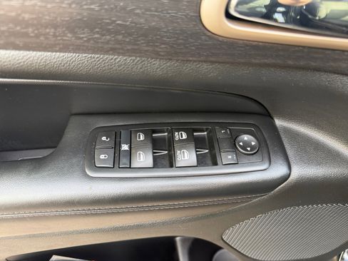 Used 2015 Jeep Grand Cherokee Laredo w/ Quick Order Package 23E image 13