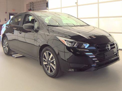 Used 2024 Nissan Versa S w/ S Plus Package FWD image 3