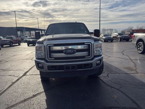 Used 2015 Ford F350 Lariat w/ Lariat Interior Package image 2