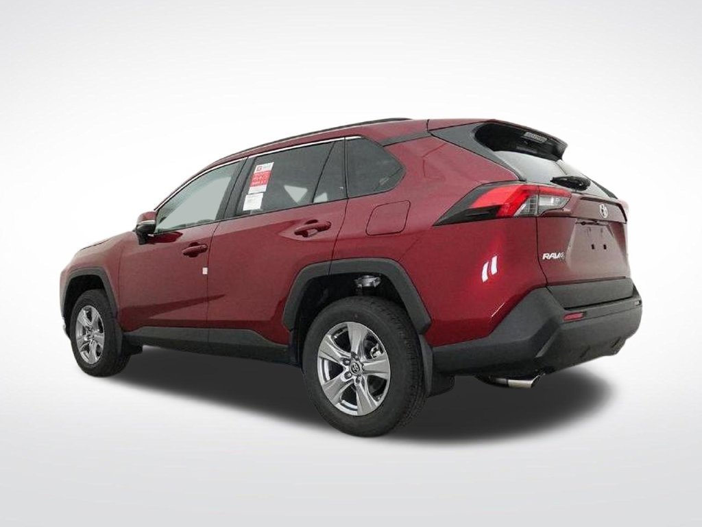 Used 2025 Toyota RAV4 XLE w/ Convenience Package FWD image 31