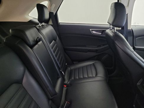 Used 2024 Ford Edge SEL image 19