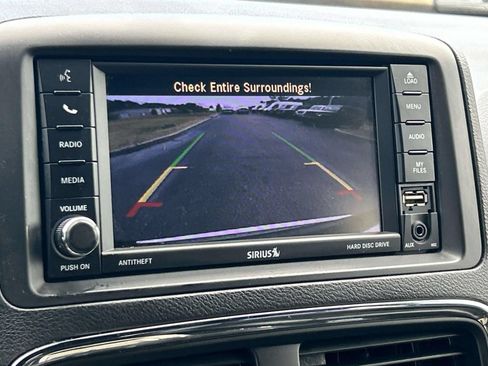 Used 2019 Dodge Grand Caravan SXT FWD image 35