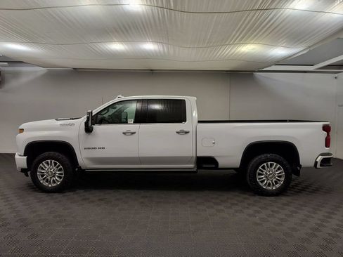 Used 2021 Chevrolet Silverado 3500 High Country w/ Z71 Off-Road Package AWD/4WD image 2