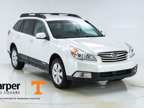 Used 2011 Subaru Outback 2.5i Premium image 15