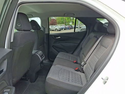 Used 2023 Chevrolet Equinox LT AWD/4WD image 10