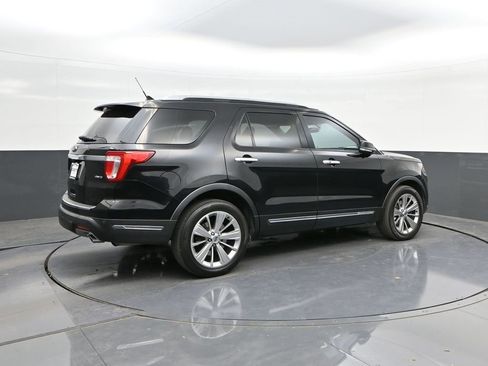 Used 2019 Ford Explorer Limited w/ Class III Trailer Tow Package image 15