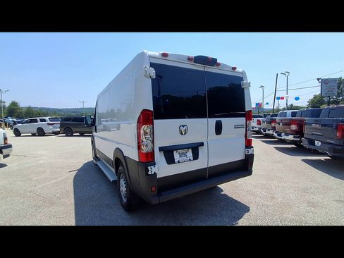 Used 2025 RAM ProMaster 2500 w/ U-Haul Equipment Group FWD image 7