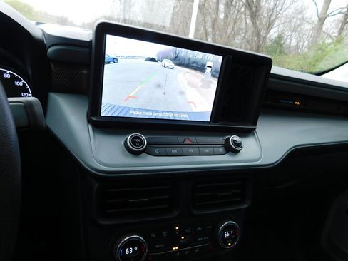 Used 2022 Ford Maverick Lariat w/ Lariat Luxury Package image 11