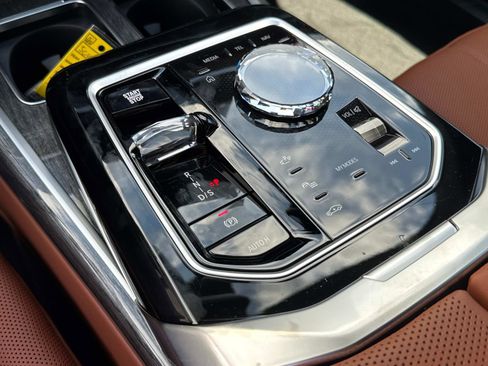 New 2025 BMW 760i xDrive AWD/4WD image 27