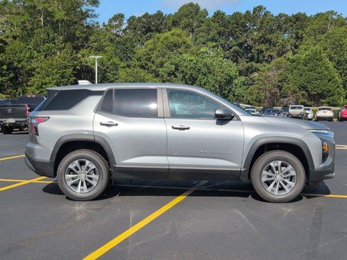New 2026 Chevrolet Equinox LT w/ Convenience Package II FWD image 8