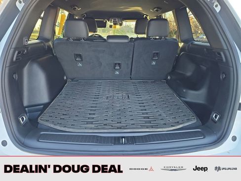 Used 2025 Jeep Grand Cherokee Limited w/ Trailer Tow Package image 24