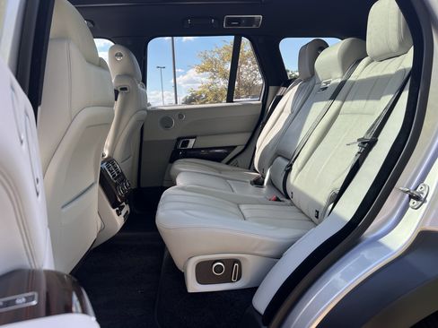 Used 2016 Land Rover Range Rover HSE image 27