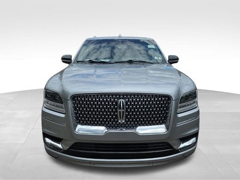 Used 2021 Lincoln Navigator Reserve w/ Luxury Package AWD/4WD image 2