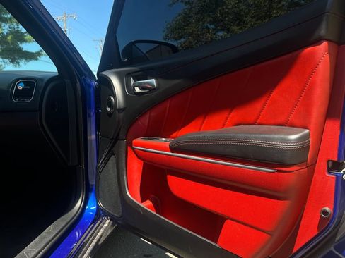 Used 2022 Dodge Charger Scat Pack RWD image 12