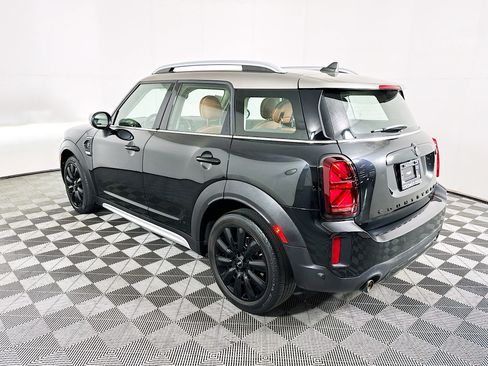 Used 2024 MINI Cooper Countryman S w/ Premium Package image 5