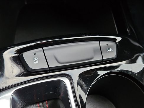 Used 2024 Chevrolet Trax RS w/ Driver Confidence Package image 14