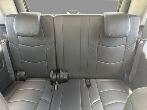 Used 2019 Cadillac Escalade Luxury AWD/4WD image 26