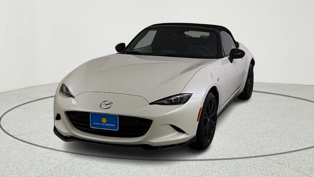 New 2026 MAZDA MX-5 Miata Club w/ Interior Package RWD image 2