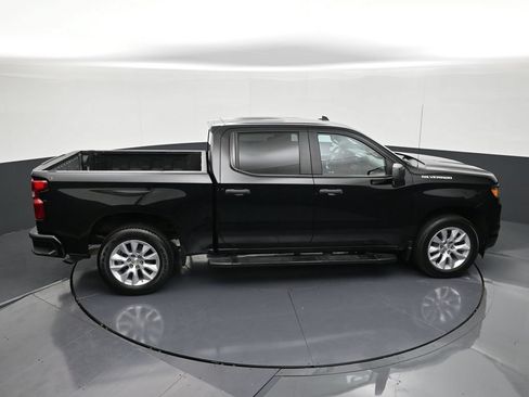 Used 2022 Chevrolet Silverado 1500 Custom RWD image 17