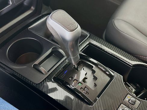 Used 2020 Toyota 4Runner TRD Off-Road Premium image 24