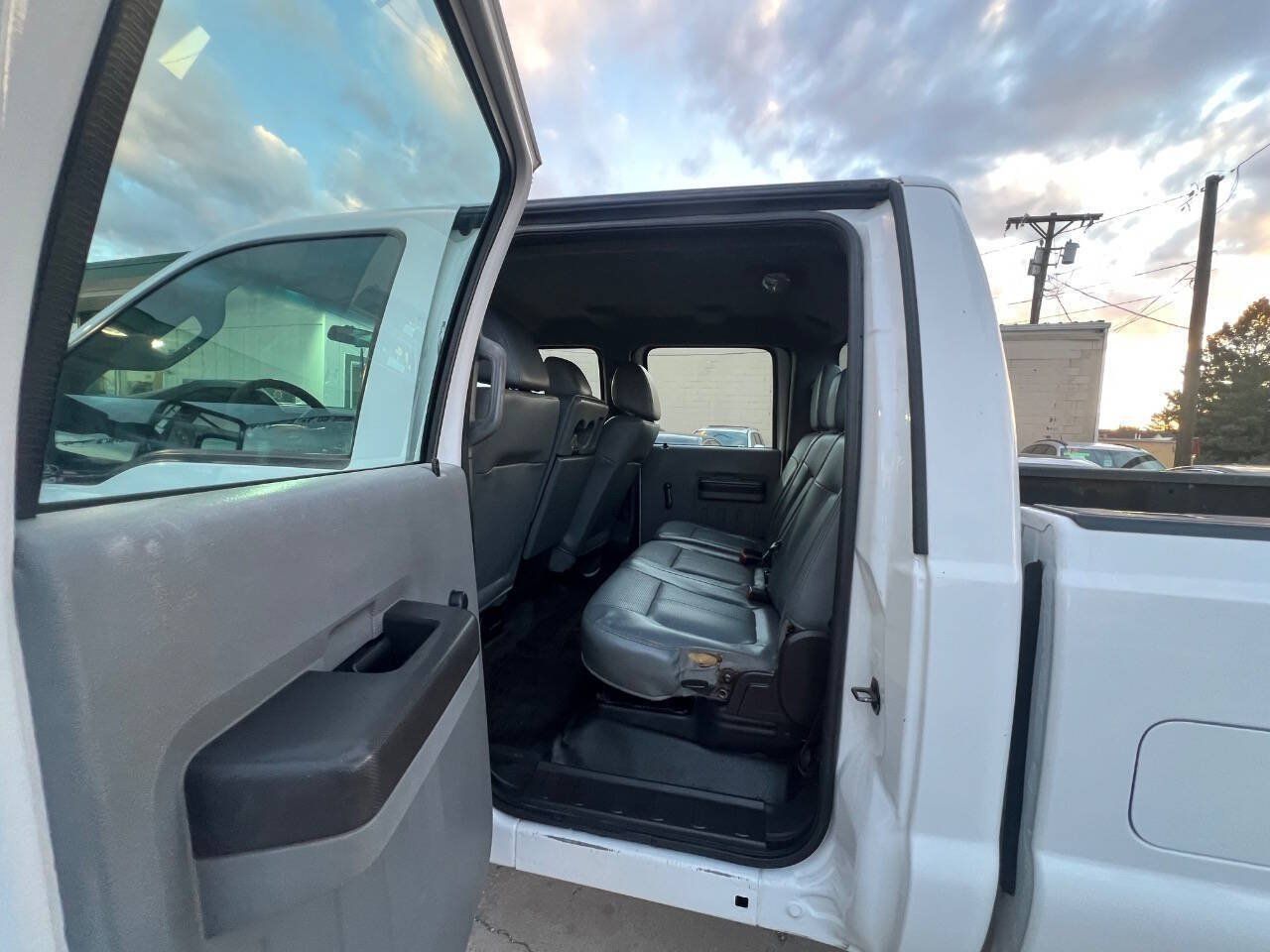 Used 2015 Ford F250 XL w/ Snow Plow Prep Package AWD/4WD image 13