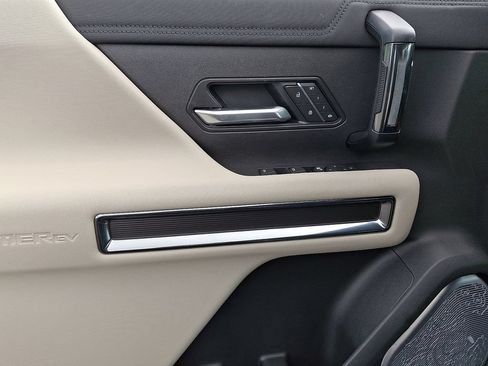 New 2026 GMC Hummer EV SUV AWD/4WD image 8