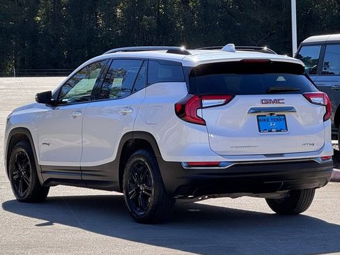 Used 2022 GMC Terrain AT4 w/ Infotainment Package II image 15