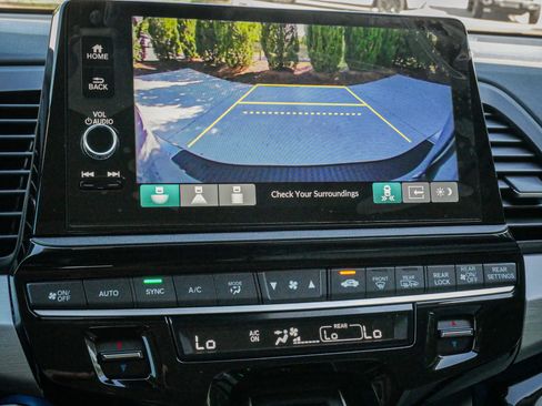 New 2026 Honda Odyssey Touring image 24