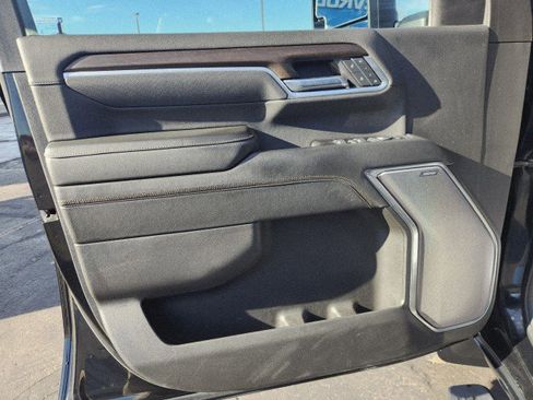 Used 2025 Chevrolet Silverado 2500 High Country w/ High Country Premium Package image 37