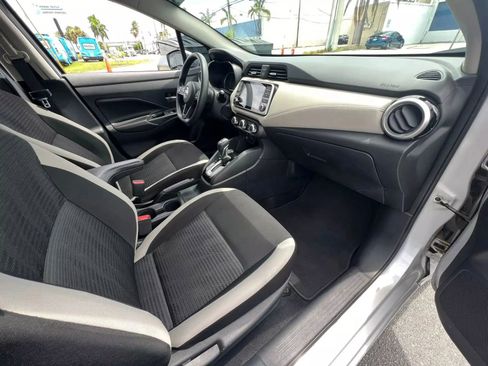 Used 2020 Nissan Versa SV image 16