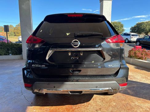 Used 2019 Nissan Rogue SL image 5