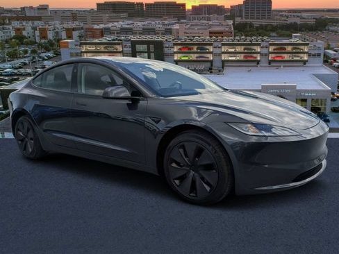 Used 2025 Tesla Model 3 Long Range RWD image 1