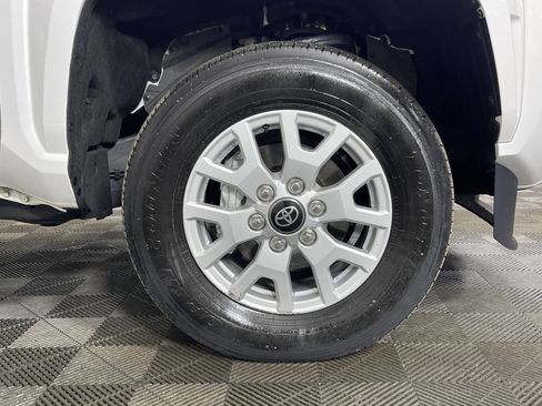 Used 2024 Toyota Tacoma SR5 image 9