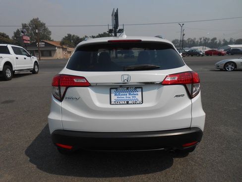 Used 2020 Honda HR-V EX-L image 8
