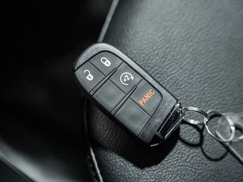 New 2026 Jeep Compass Latitude image 39