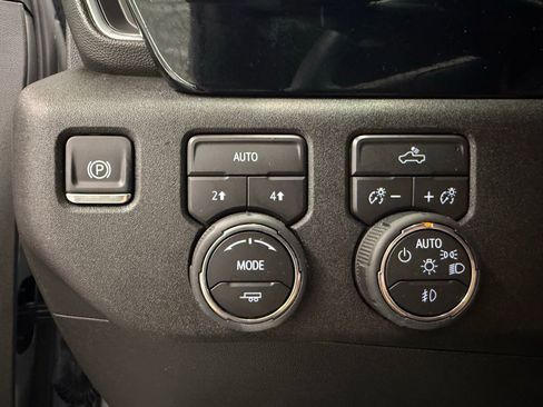 Used 2026 Chevrolet Silverado 1500 RST AWD/4WD image 15