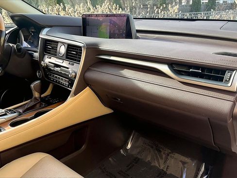 Used 2019 Lexus RX 350 AWD image 25